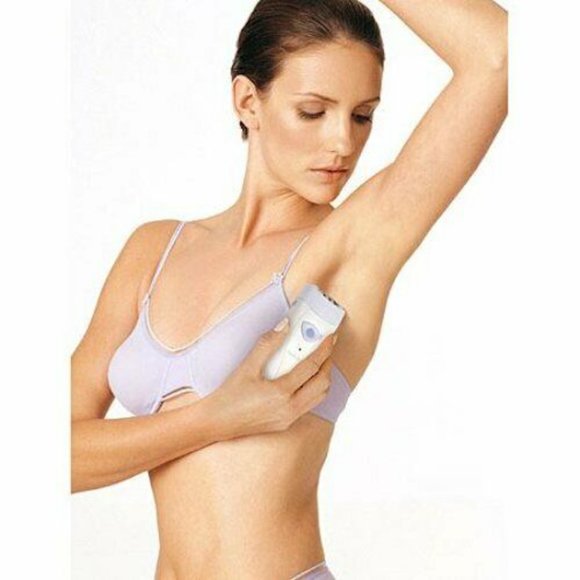 Emjoi Gently Epi Silk Epilator Hair Remover (AP-9PBB) Cord or Cordless - Picture 7 of 7